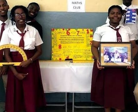 Glenmuir students presenting a STEM project